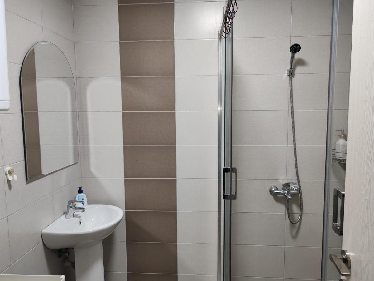 Central Modern Flat M&M Apartments Скоп'є Екстер'єр фото