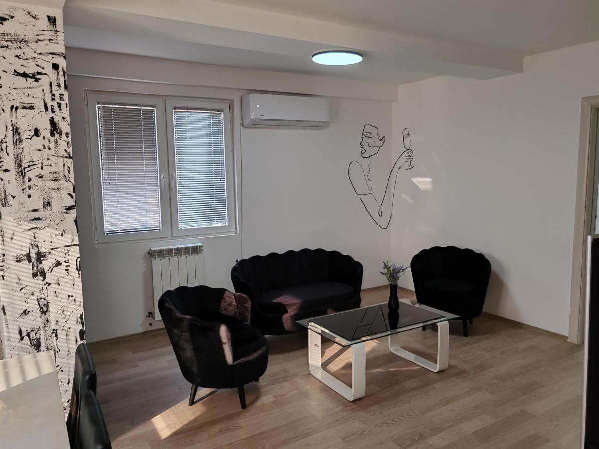 Central Modern Flat M&M Apartments Скоп'є Екстер'єр фото