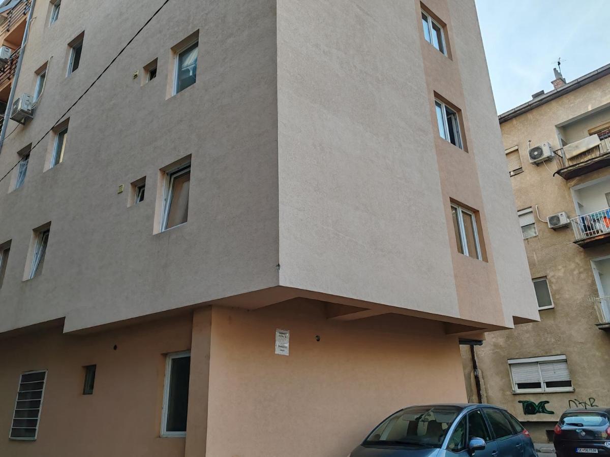 Central Modern Flat M&M Apartments Скоп'є Екстер'єр фото