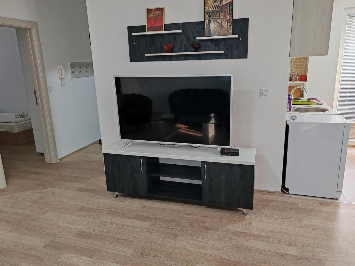Central Modern Flat M&M Apartments Скоп'є Екстер'єр фото