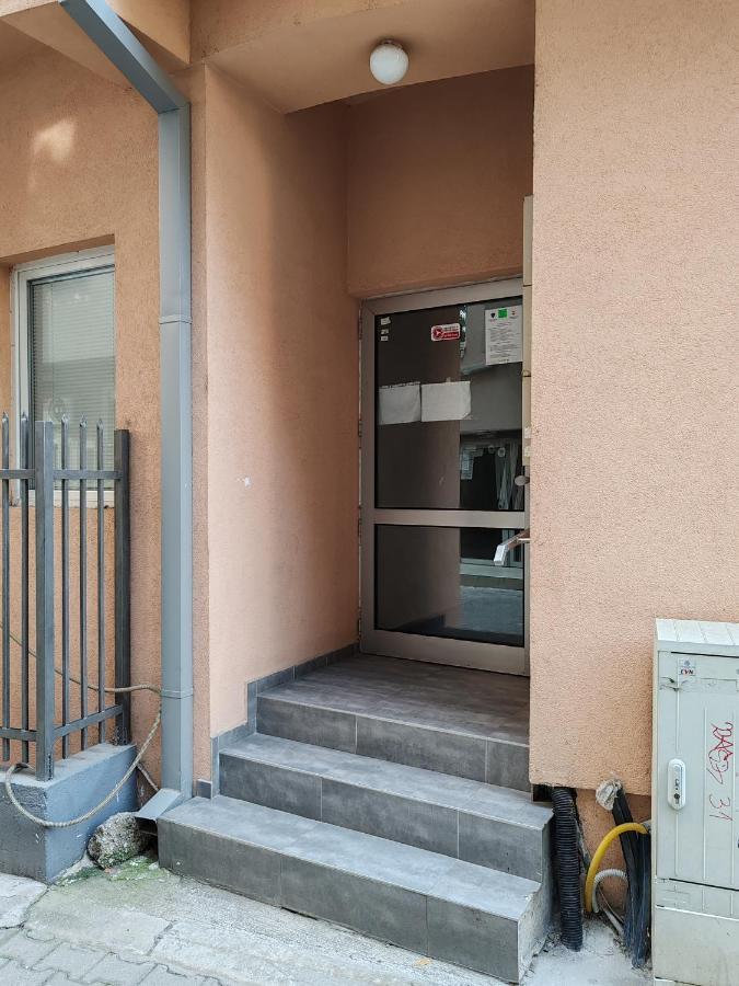 Central Modern Flat M&M Apartments Скоп'є Екстер'єр фото